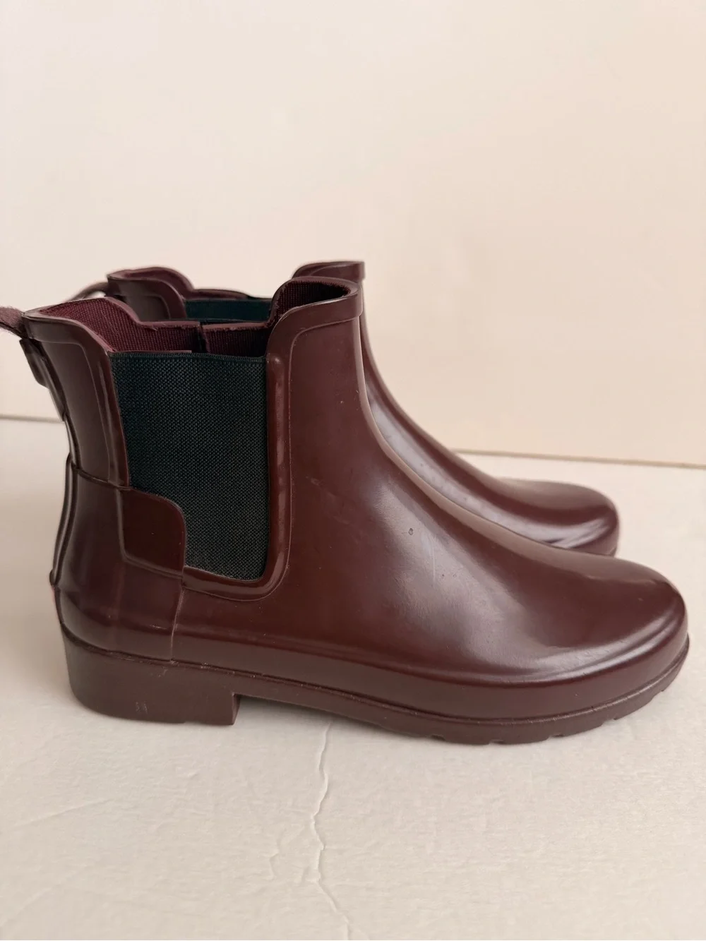 Fall Chelsea Rain Boots Hunter Burgundy Women’s Size US 6, EU 37, UK 4